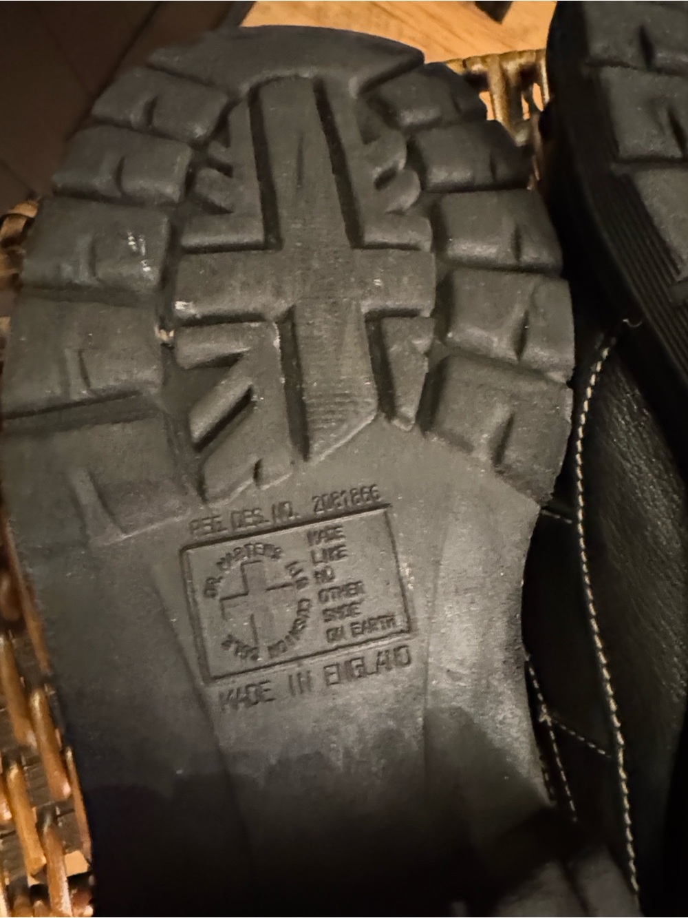 90’s Dr. Martens Velcro Shoe Black Men’s 6 Women’s Sz 7 - Picture 8 of 10